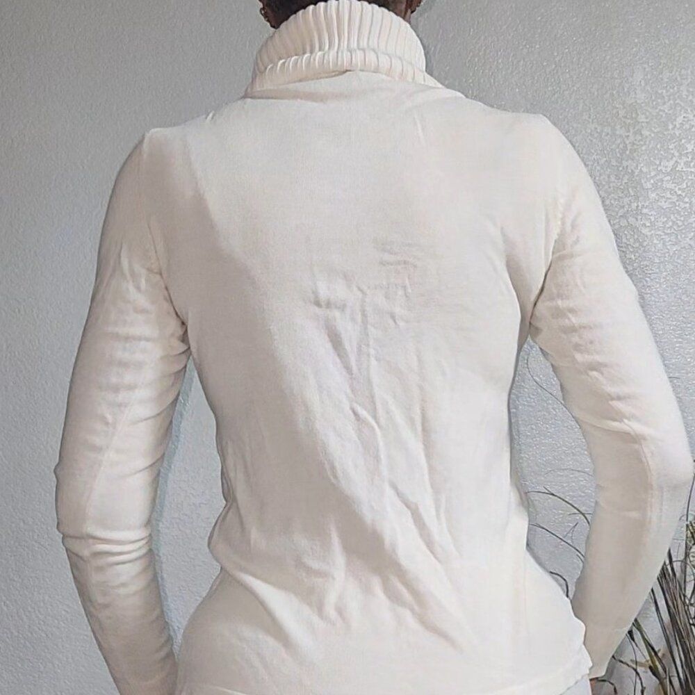 White Long Sleeve Cable Knit Turtleneck Sweater Size S - Picture 3 of 6